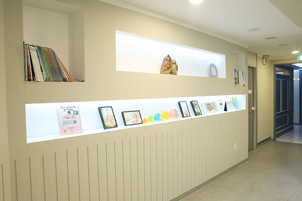 생활 시설<br/> <span>Living facilities</span> 이미지
